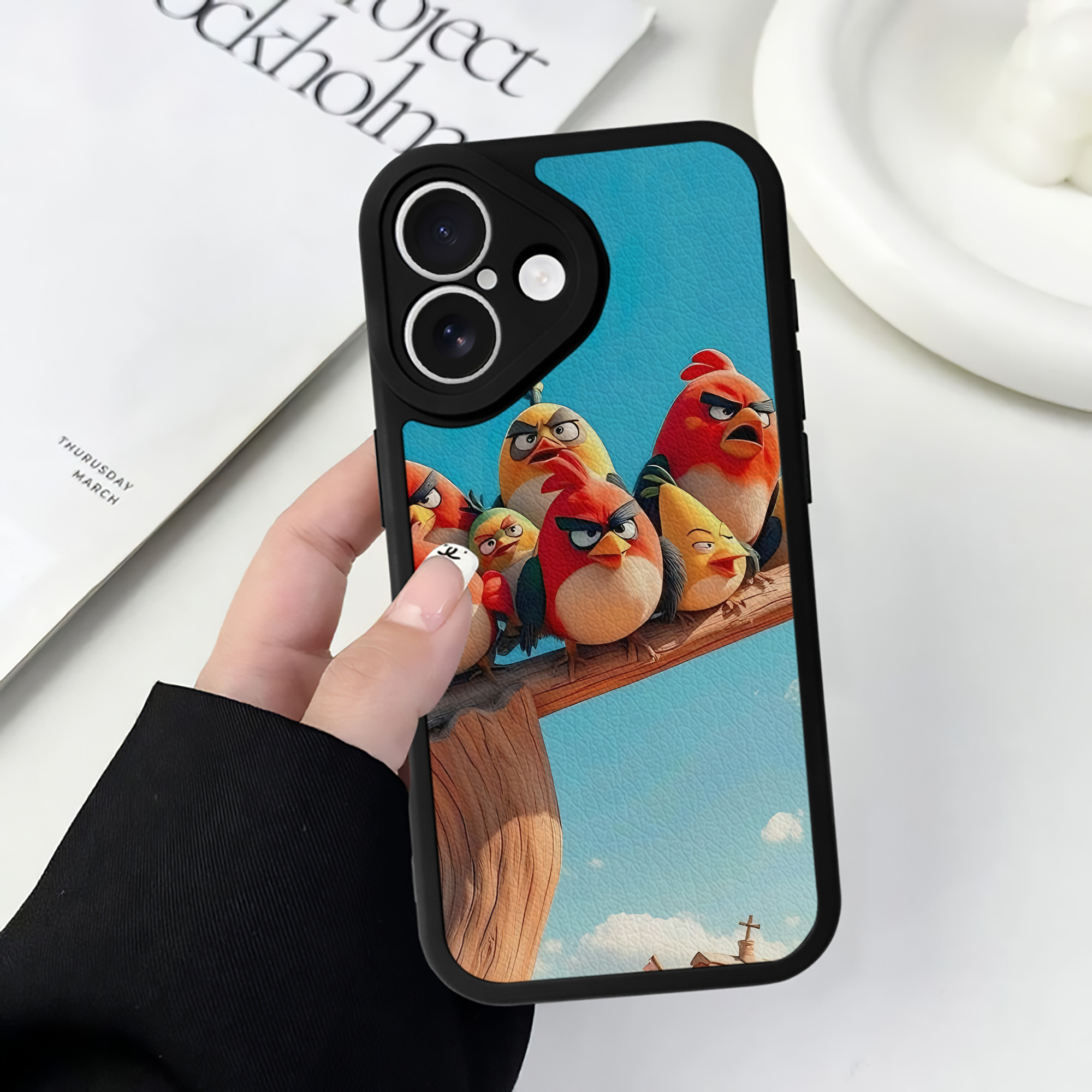 （画像用） Angry Birds アングリーバード 【iPhone 16シリーズ対応】シリコンスマホケース（レザー調） 材質：シリコン